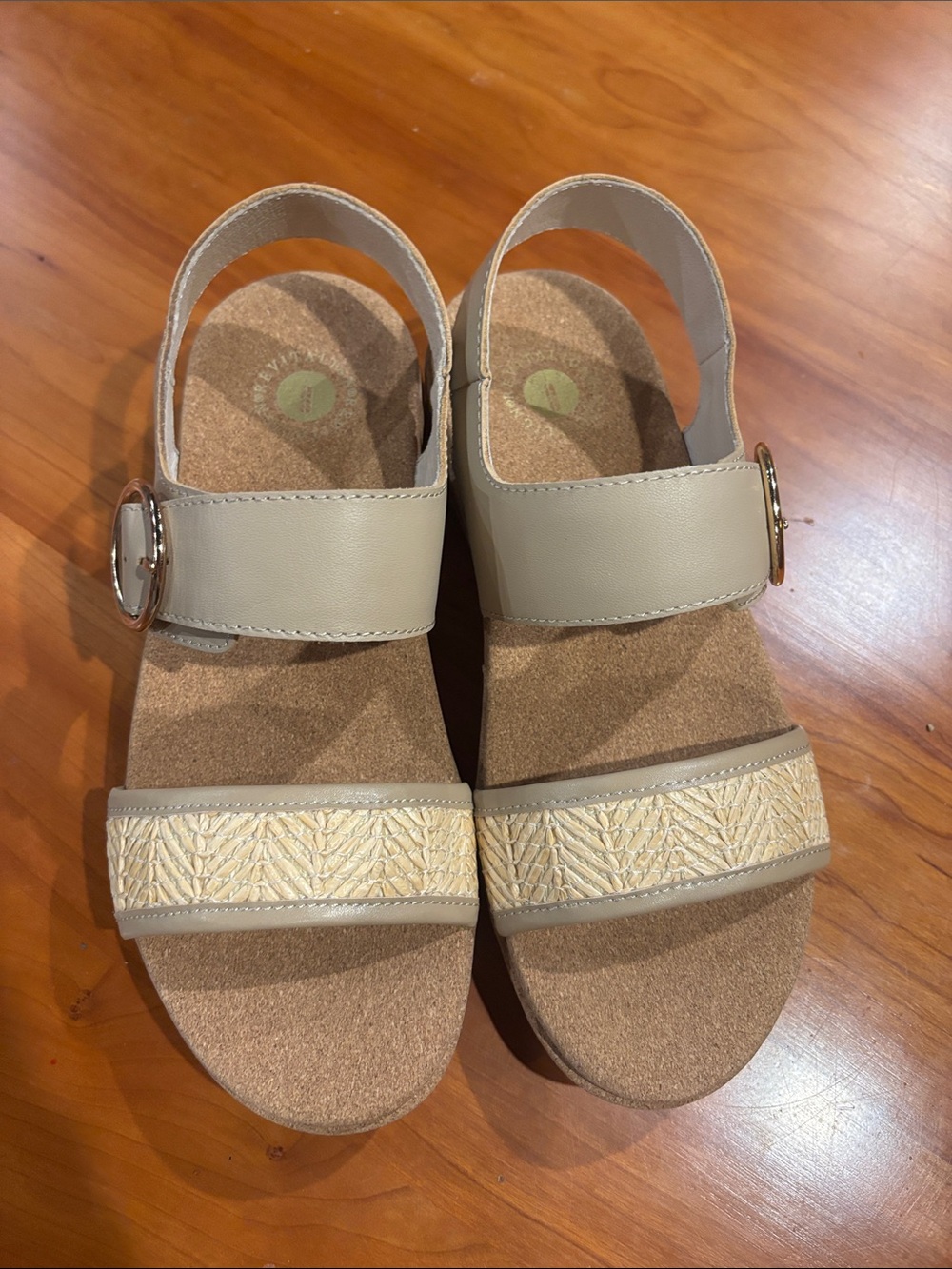 REVITALIGN Orthotic Raffia and Leather Wedges